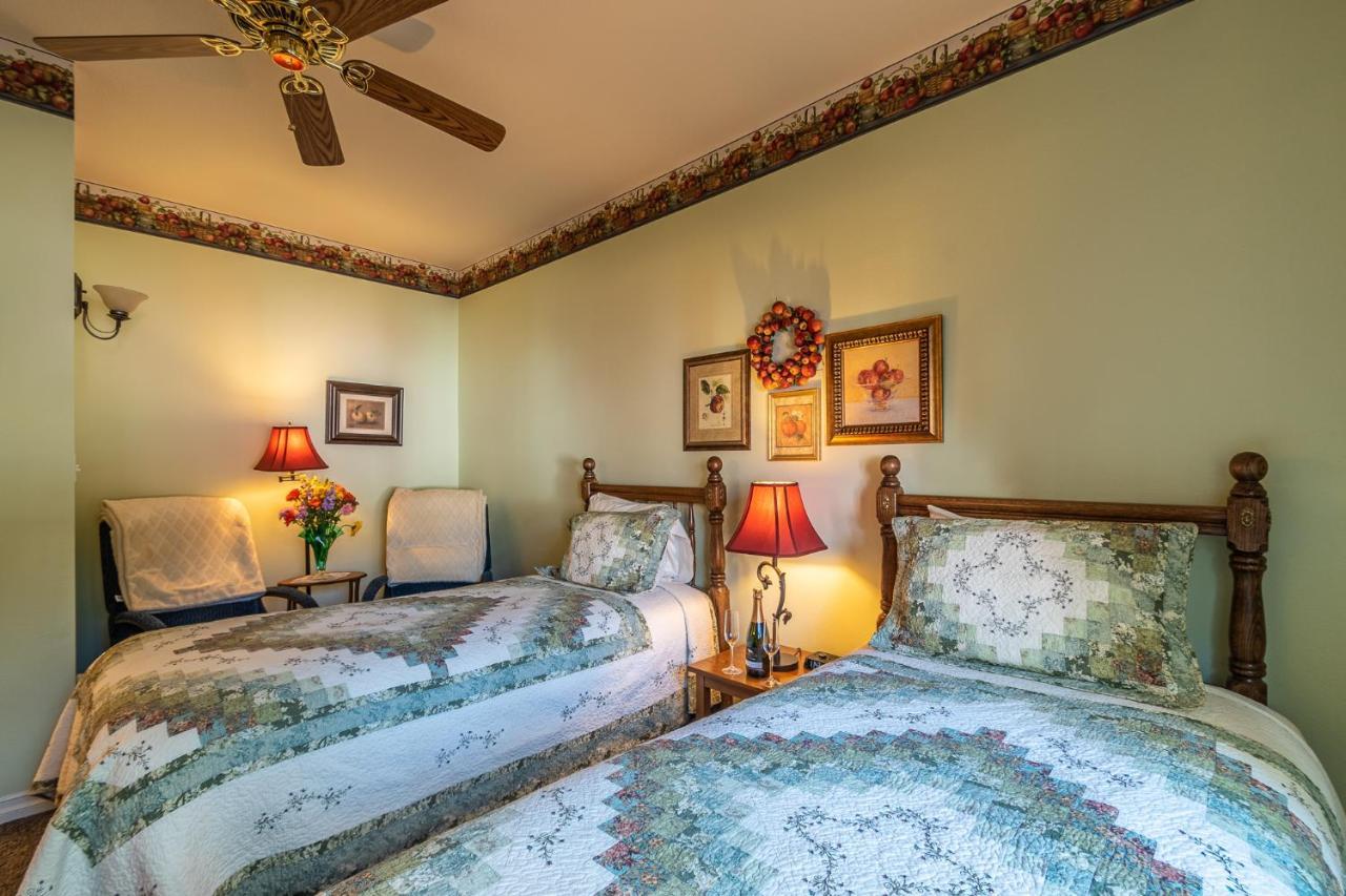 Apples Bed And Breakfast Inn Big Bear Lake Εξωτερικό φωτογραφία